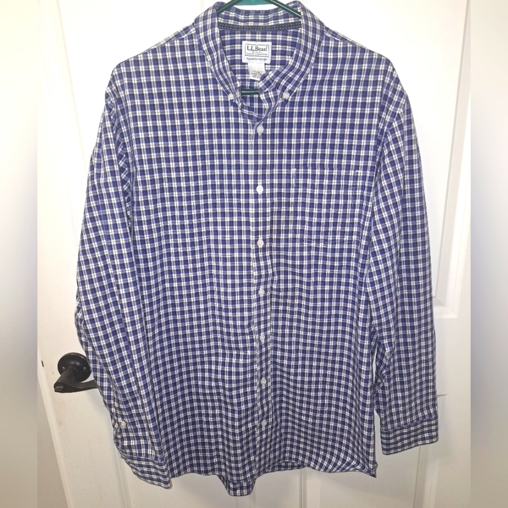 An L.L. Bean mens large tall long sleeve blue checkered shirt. In great conditio